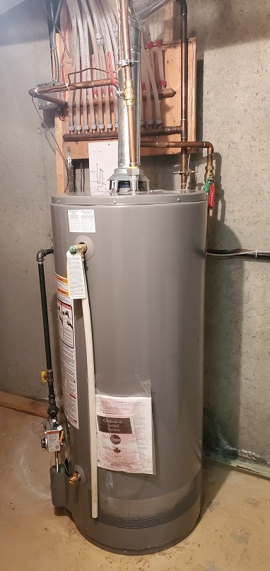 Hot water tank